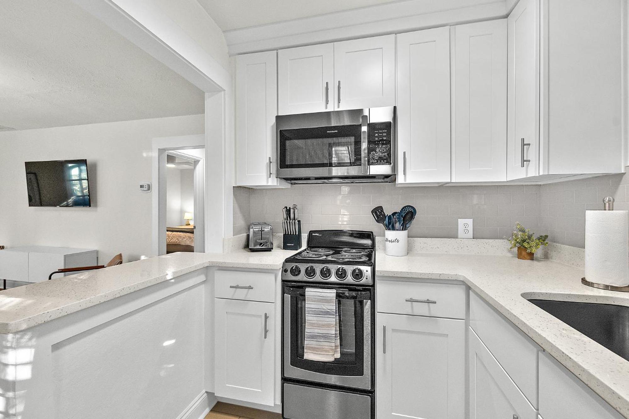 Private Uptown Flat - Walk To Nights Of Lights! Apartment St. Augustine Bagian luar foto
